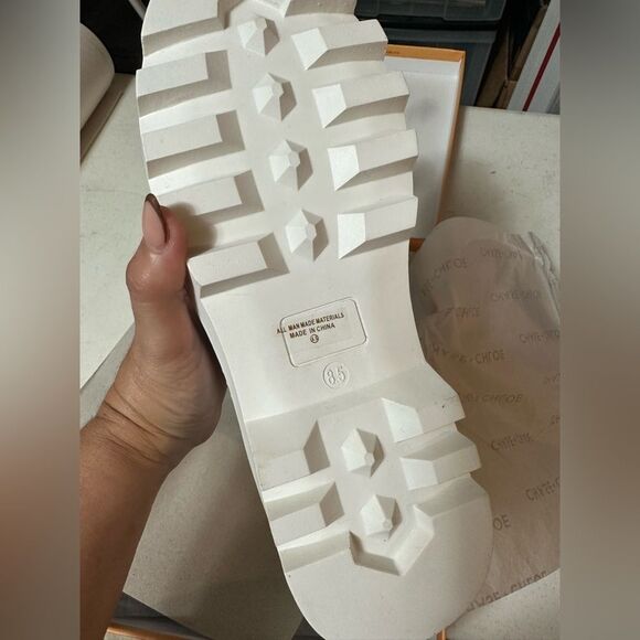 CHASE AND CHLOE Chelsey Shiny Patent Lug Sole Lace Up Side Zip Combat Boots 8.5 - Picture 4 of 5